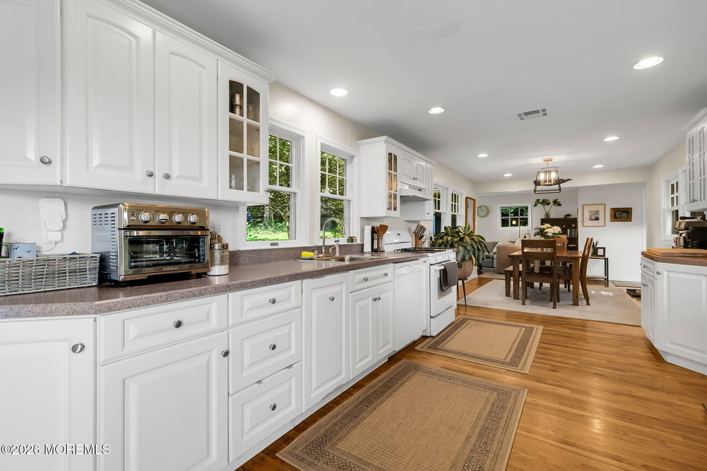 16 Browns Lane - Photo 14