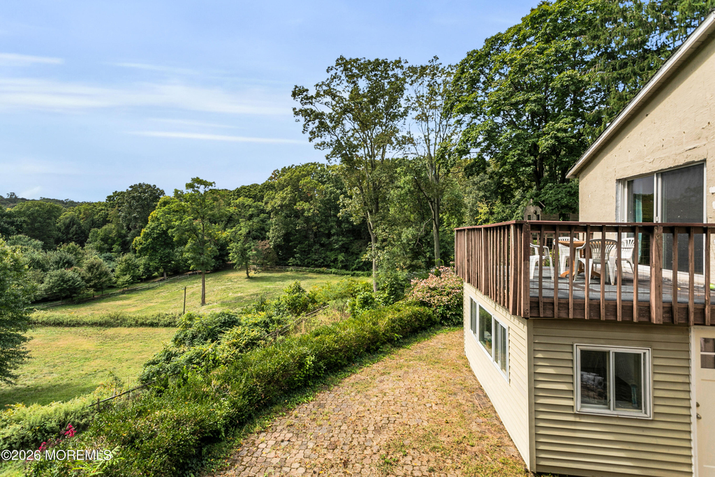 16 Browns Lane - Photo 31