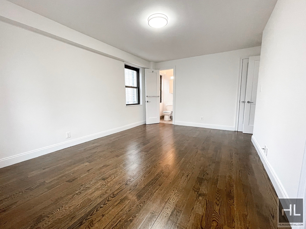 E 88th St - Photo 2