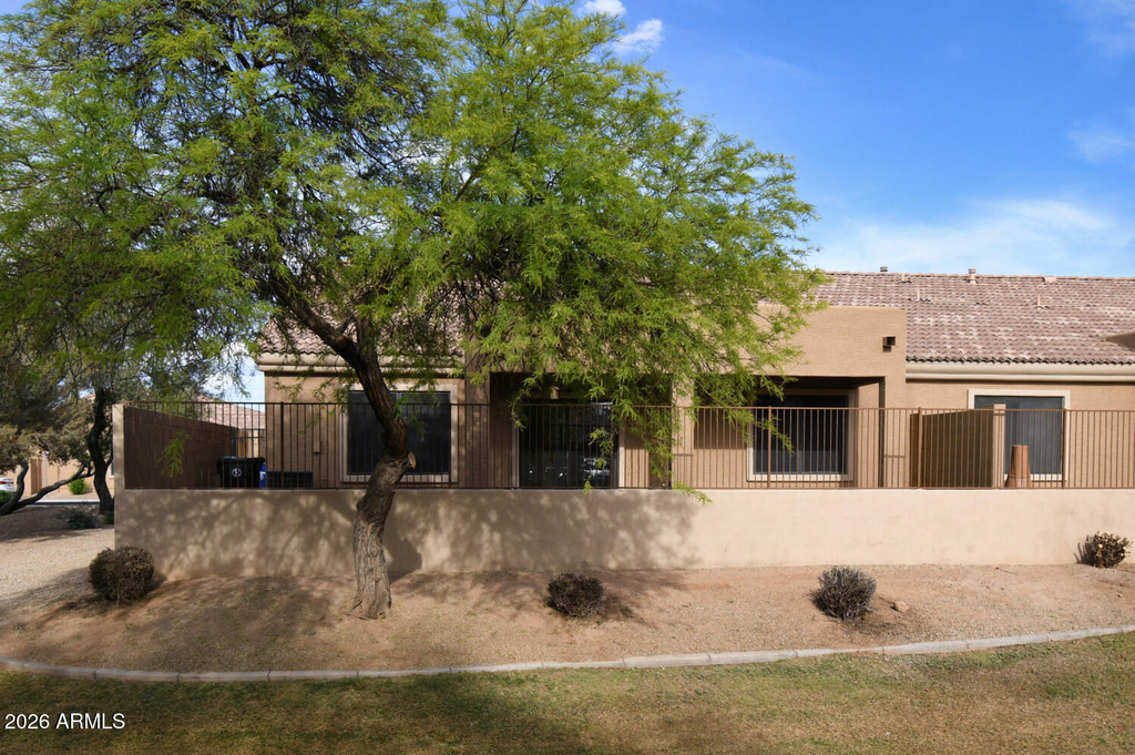 2565 S Signal Butte Road - Photo 36