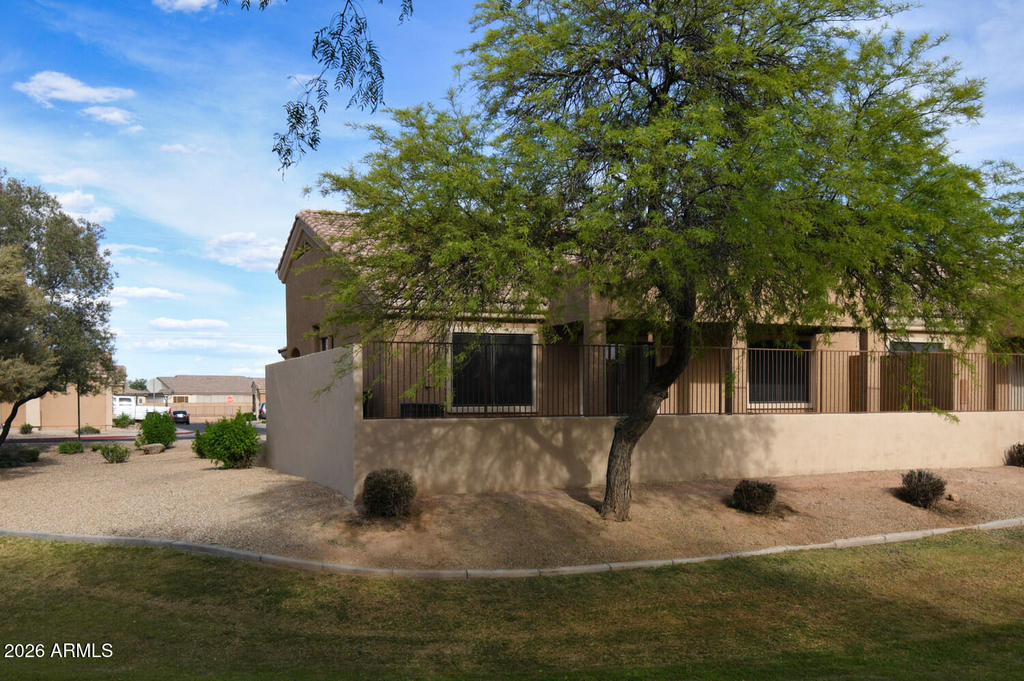 2565 S Signal Butte Road - Photo 35