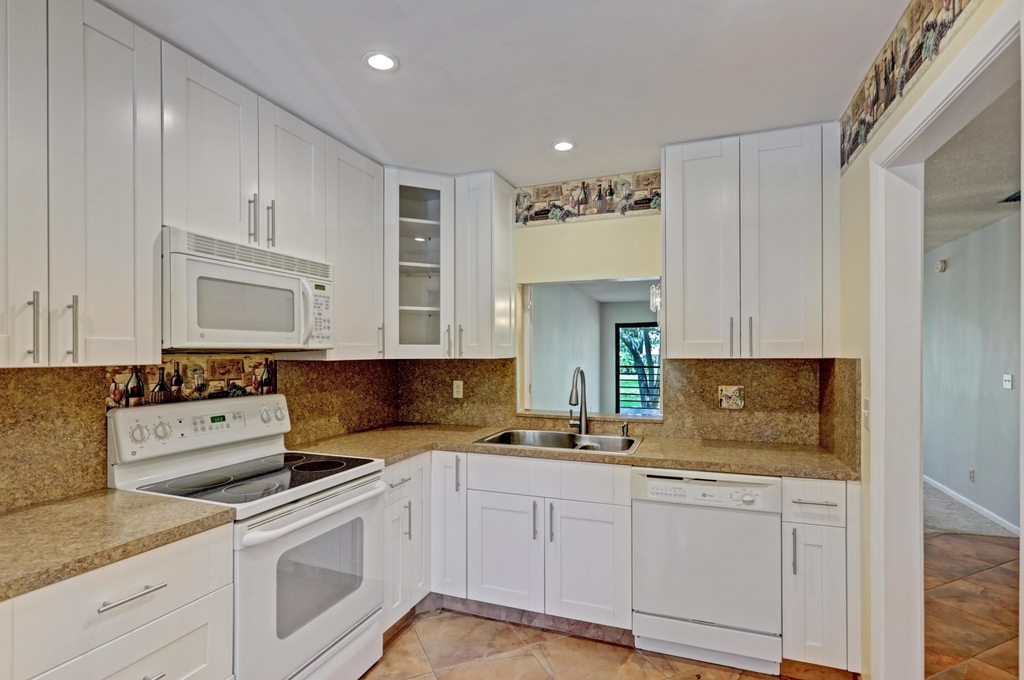 2910 Sw 22nd Circle - Photo 14