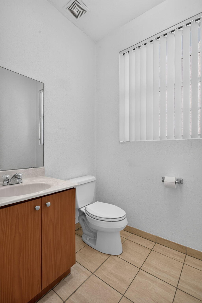 2725 Ne 8th Avenue - Photo 28