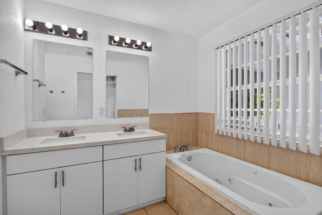 2725 Ne 8th Avenue - Photo 45