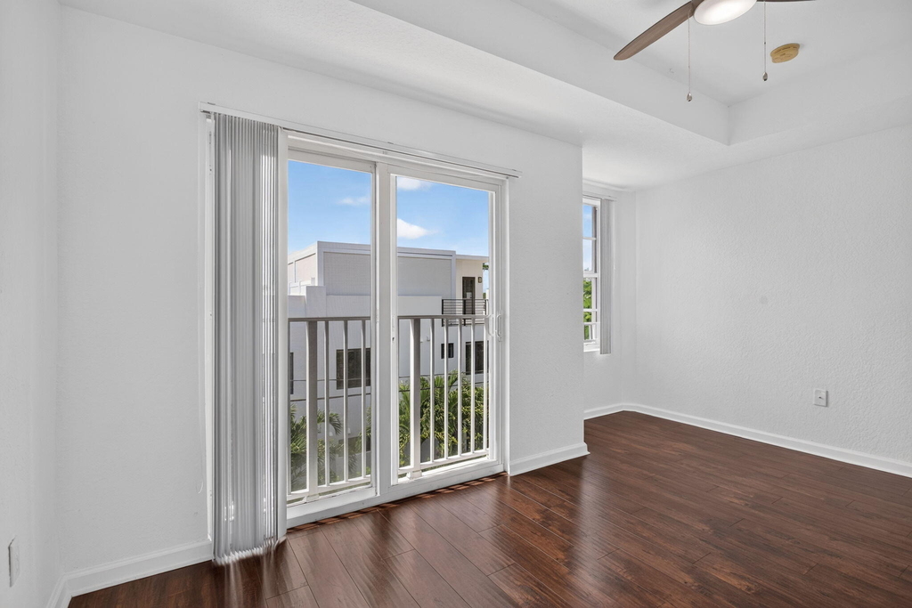 2725 Ne 8th Avenue - Photo 38