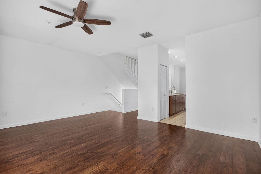 2725 Ne 8th Avenue - Photo 22