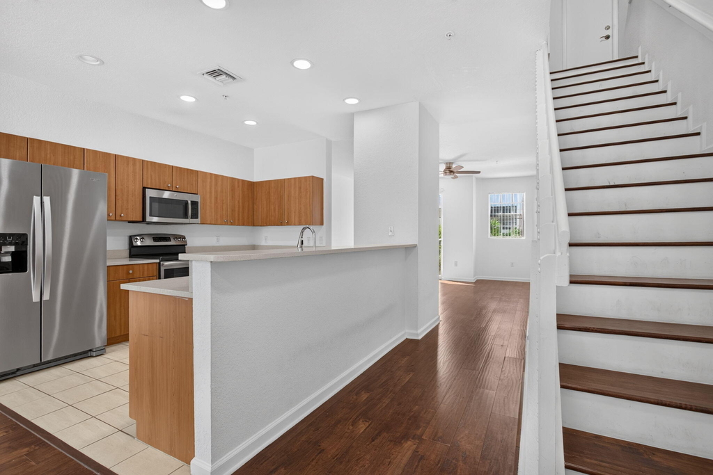 2725 Ne 8th Avenue - Photo 27