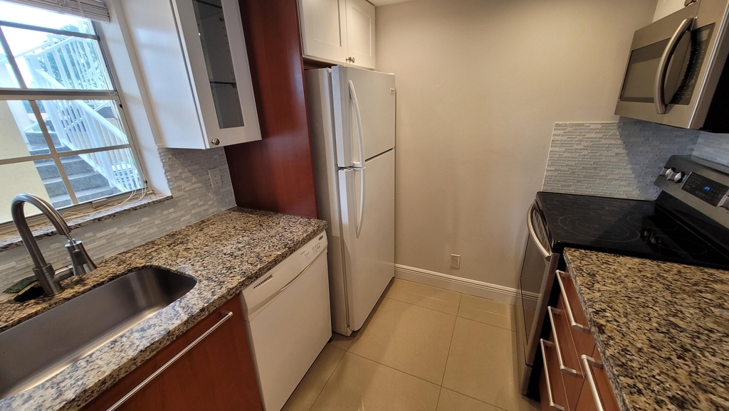 6283 La Costa Drive - Photo 3
