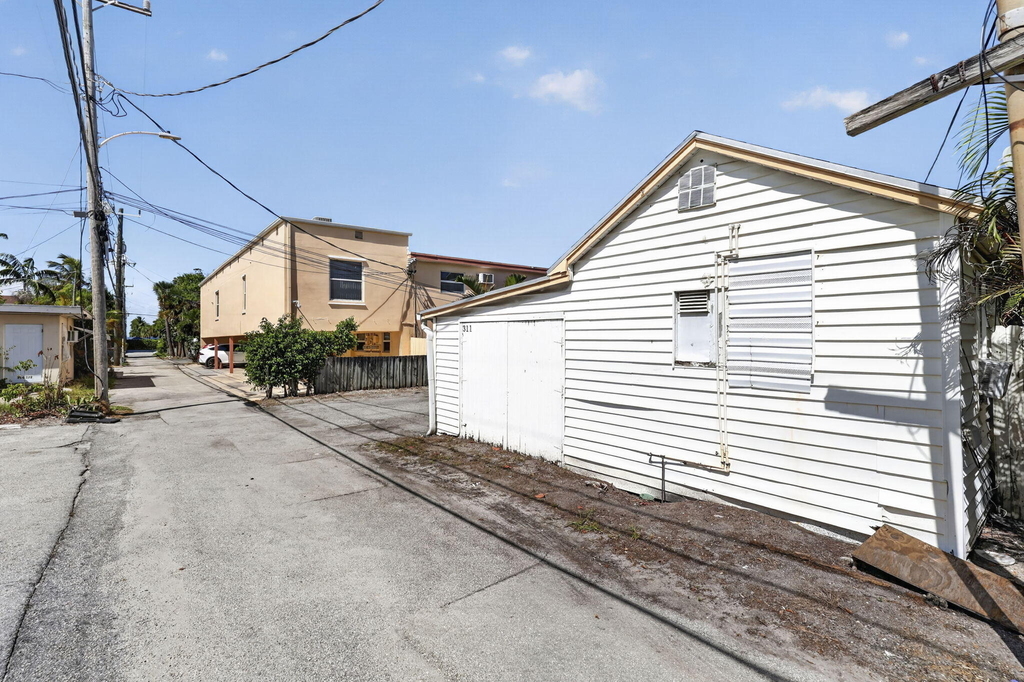 311 N Federal - Photo 22