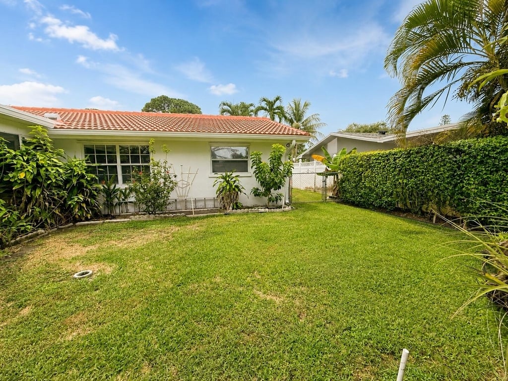 10873 Magnolia Street - Photo 2