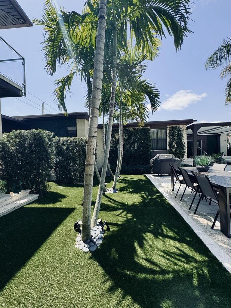 301 Palmetto Street - Photo 2