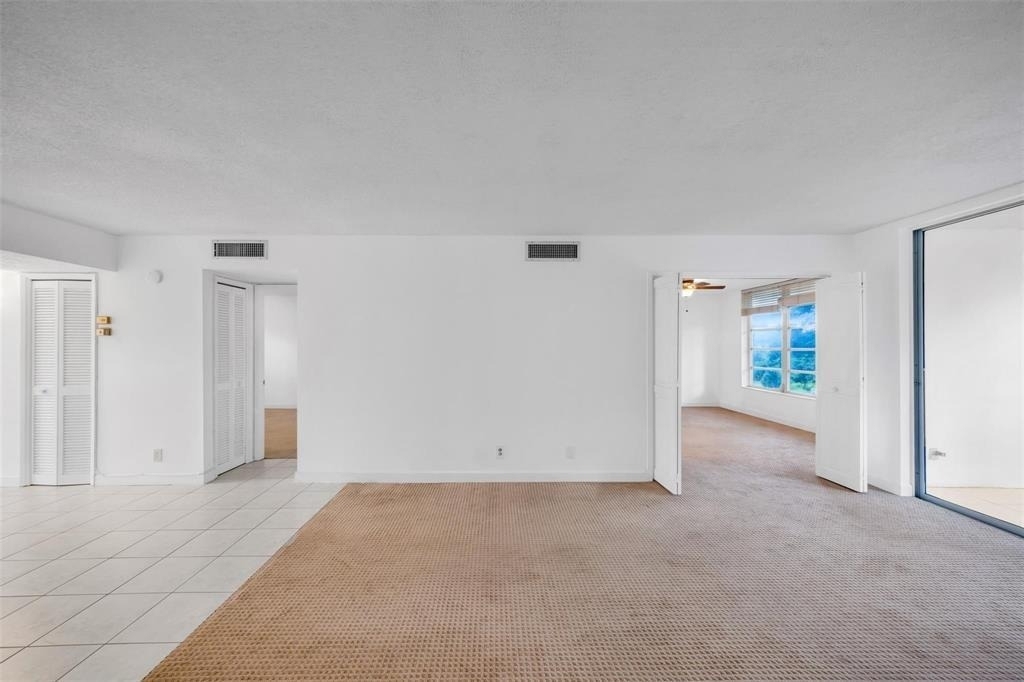 3051 S Palm Aire Drive - Photo 9
