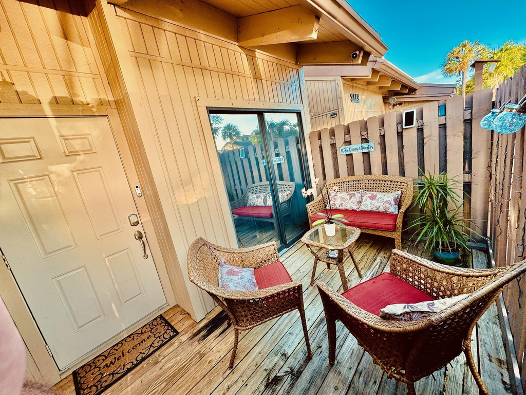 2121 Sw 82nd Avenue - Photo 2