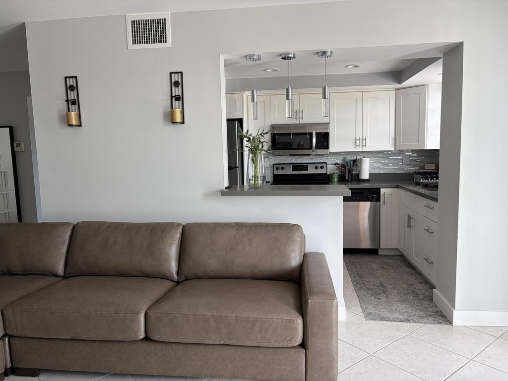 137 Golden Isles Drive - Photo 3