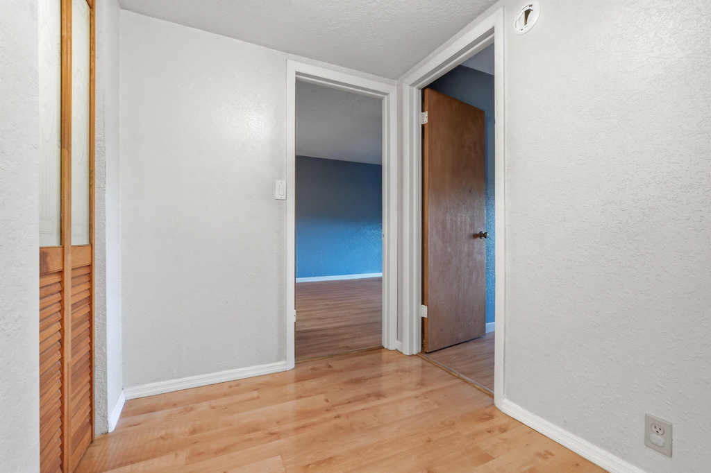 430 Commodore Drive - Photo 25