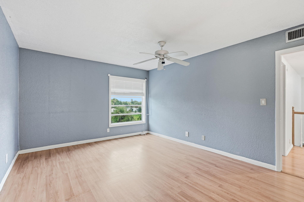 430 Commodore Drive - Photo 12