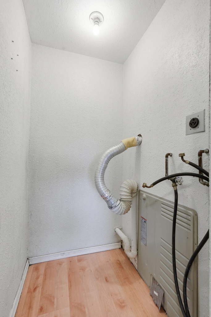 430 Commodore Drive - Photo 20