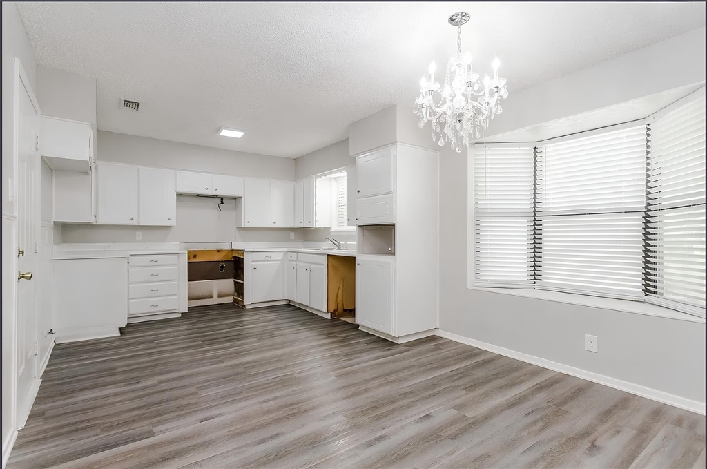 2805 Mintwood Place - Photo 12
