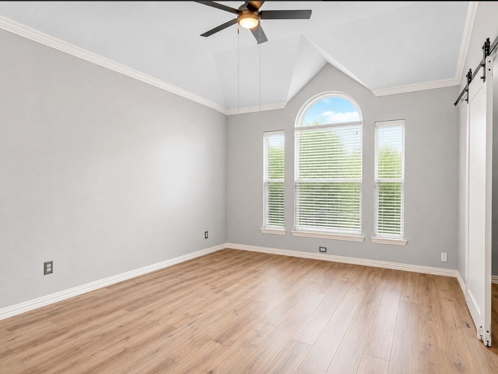 802 Crest Ridge Court - Photo 15