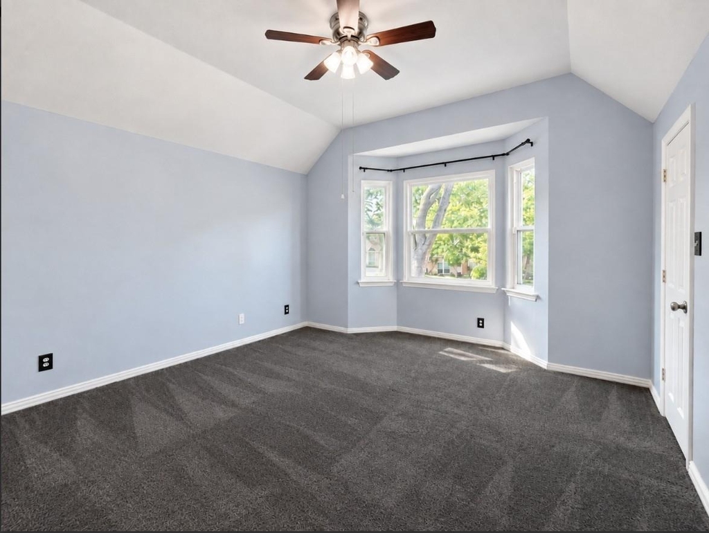 802 Crest Ridge Court - Photo 12