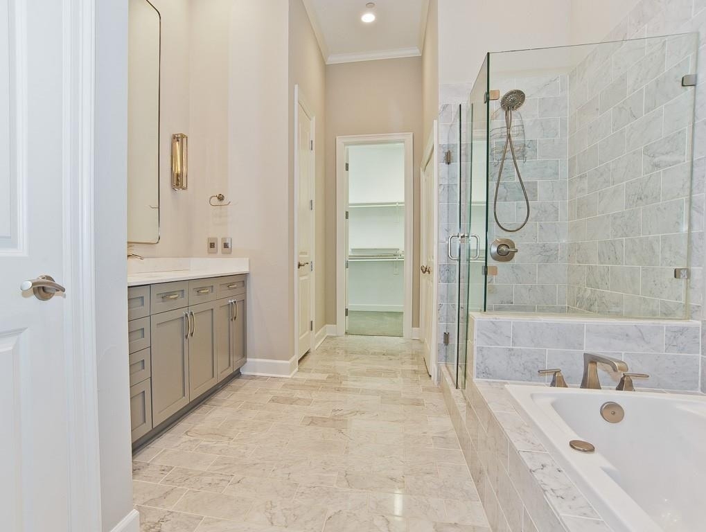 2300 Leonard Street - Photo 14