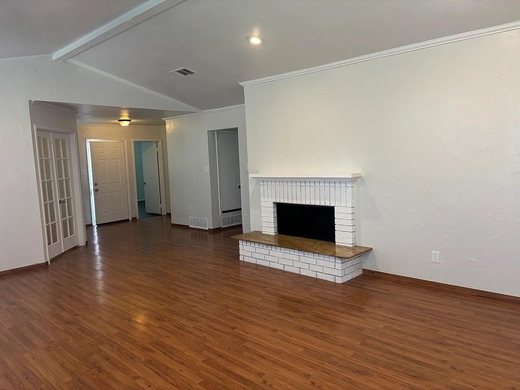 4184 Driscoll Drive - Photo 1
