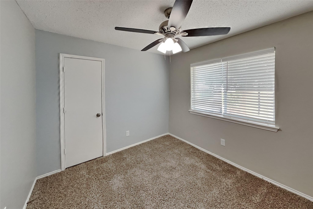 6103 King William Drive - Photo 12