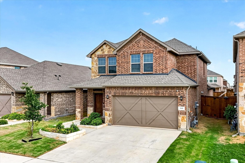 340 Willowmore Drive - Photo 2