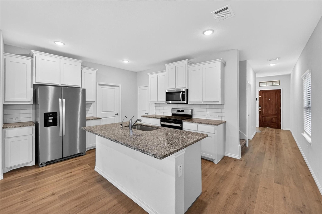 340 Willowmore Drive - Photo 7