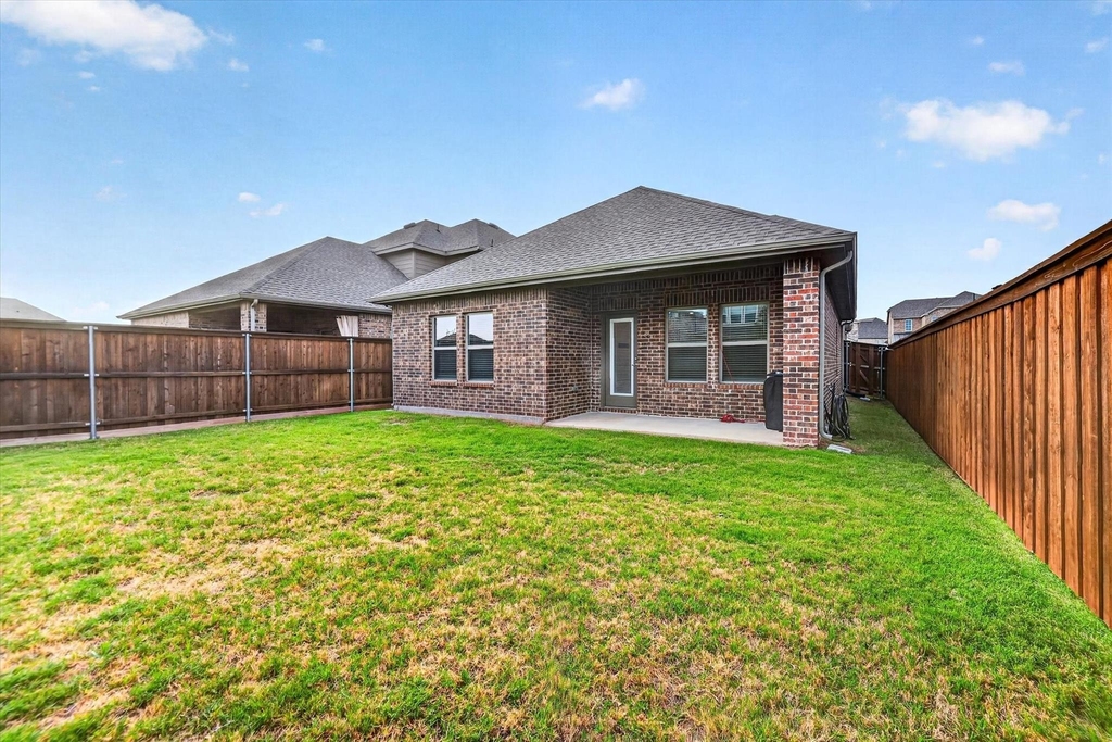 340 Willowmore Drive - Photo 29