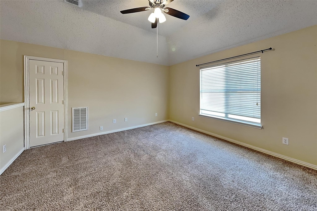 7641 Quiet Meadow Lane - Photo 19