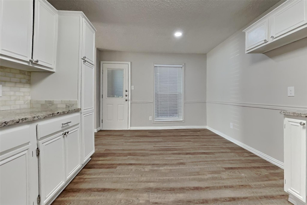 6006 Lavaca Drive - Photo 4