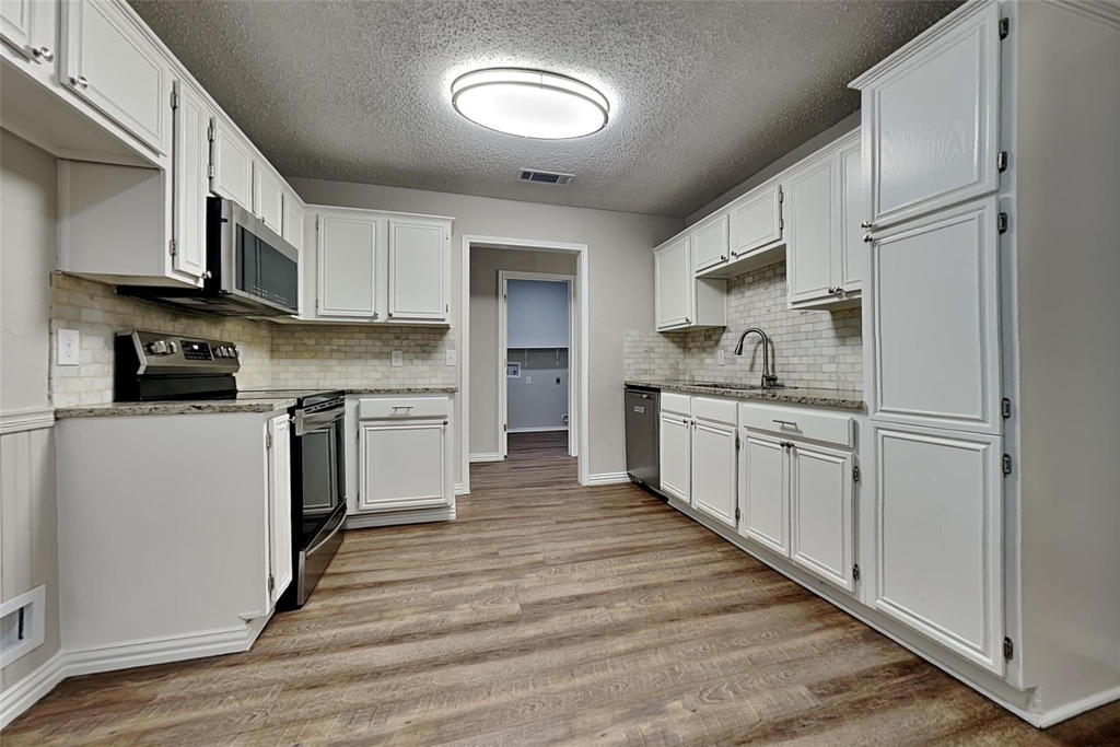 6006 Lavaca Drive - Photo 5