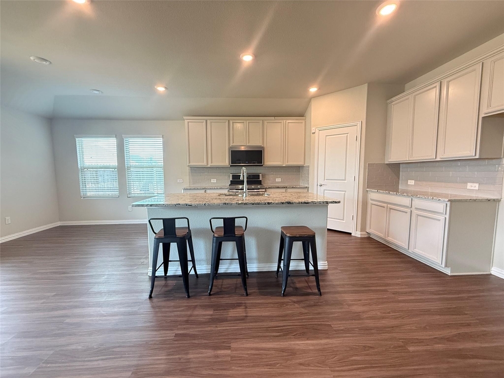 621 Fletcher Drive - Photo 1