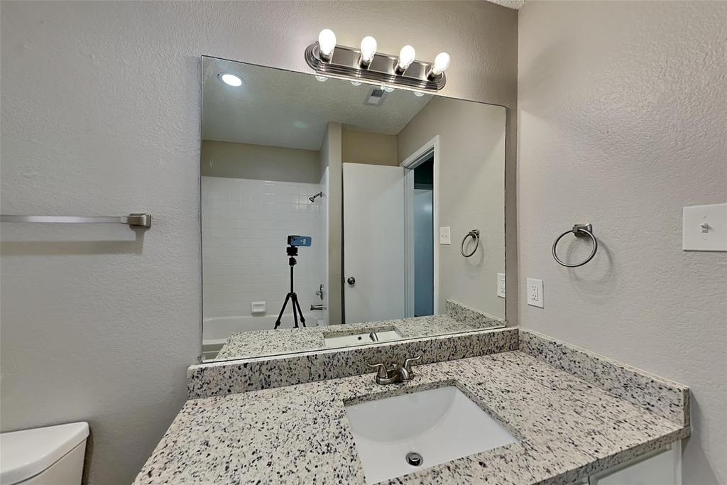 8228 Willis Lane - Photo 14
