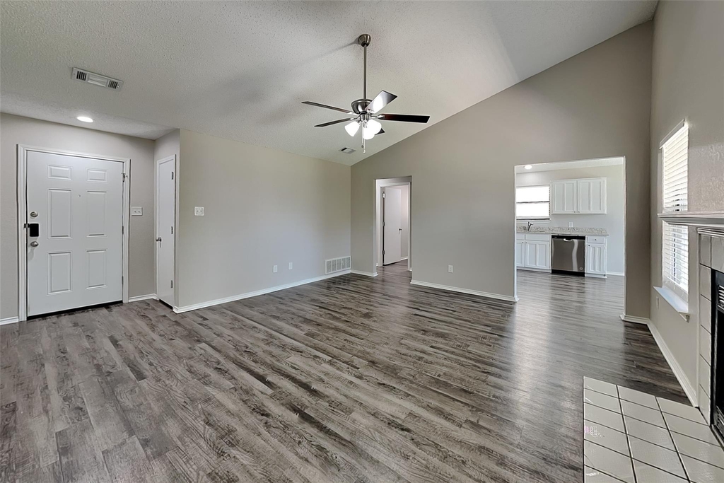 8228 Willis Lane - Photo 2