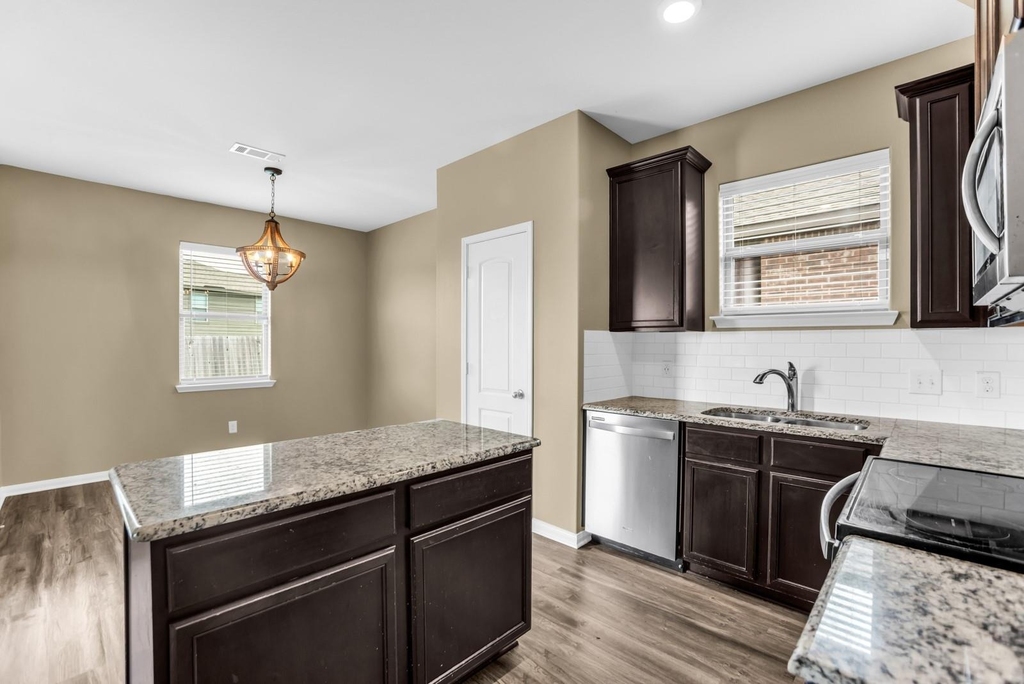 2109 Barrow Street - Photo 13