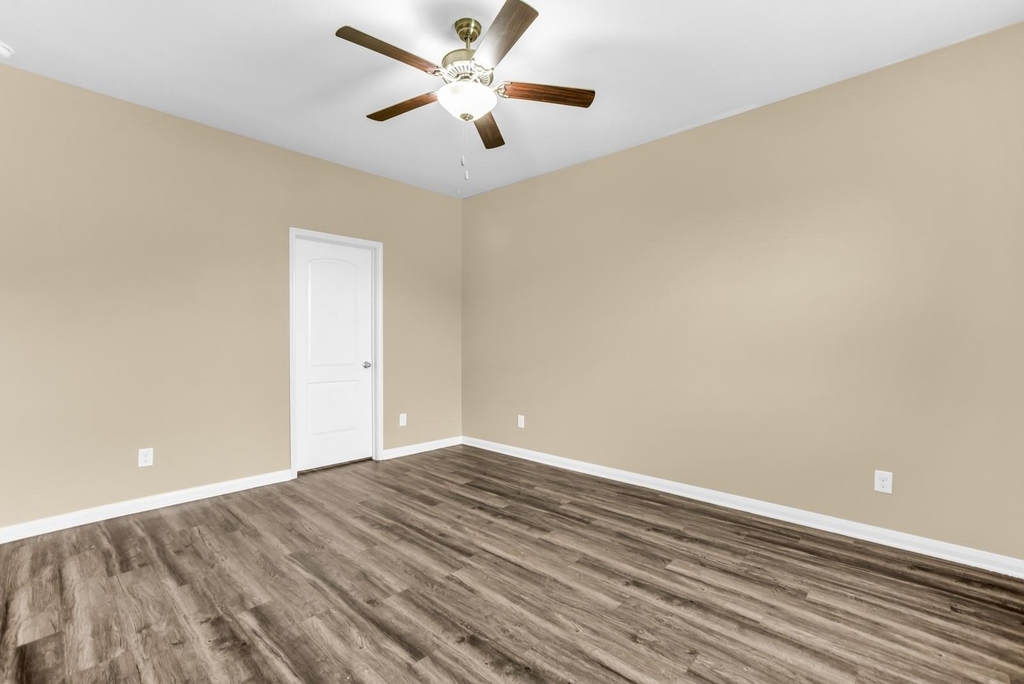 2109 Barrow Street - Photo 17