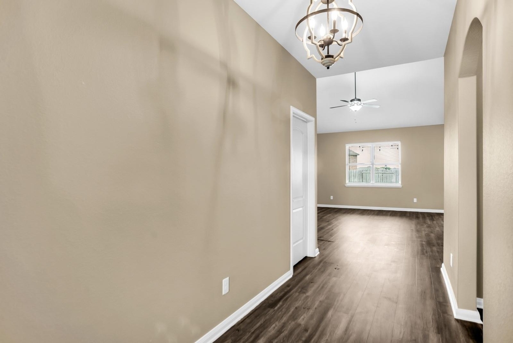 2109 Barrow Street - Photo 4