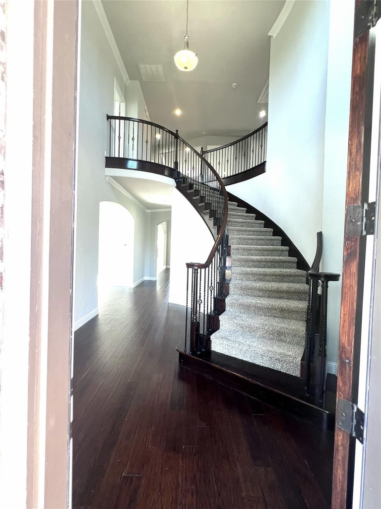 870 Sagebrush Drive - Photo 1