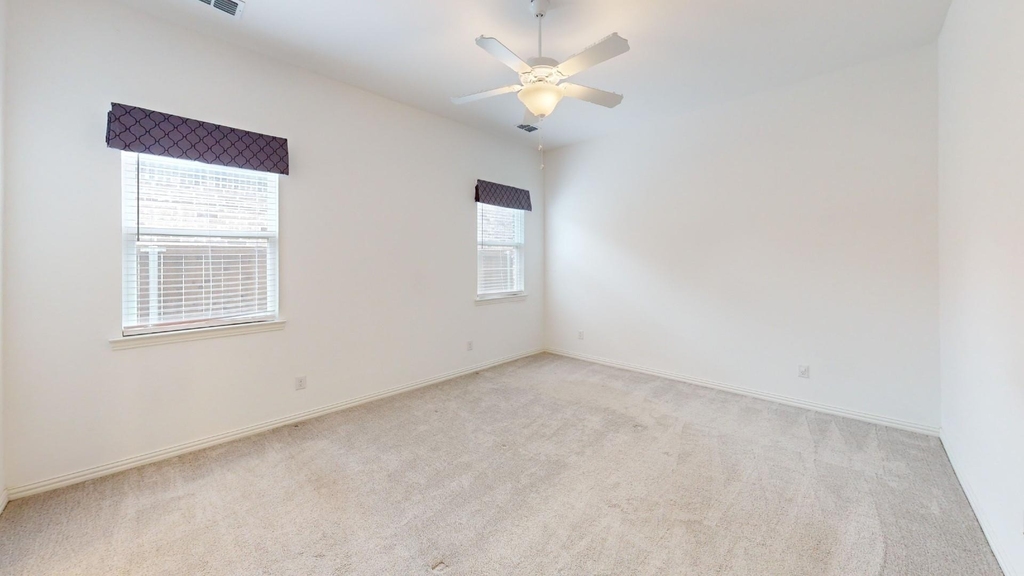 3285 Dover Drive - Photo 13