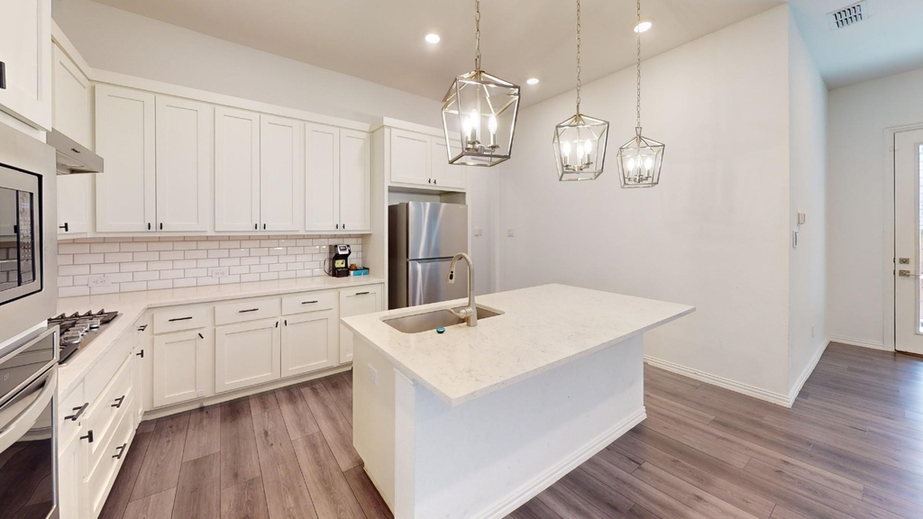 3285 Dover Drive - Photo 4