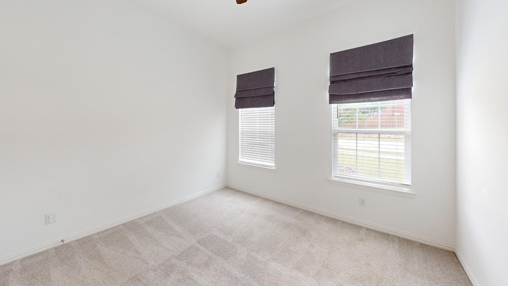 3285 Dover Drive - Photo 14