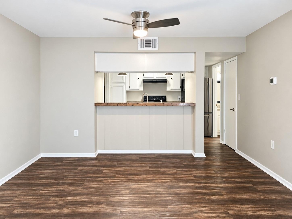 4653 Country Creek Drive - Photo 9