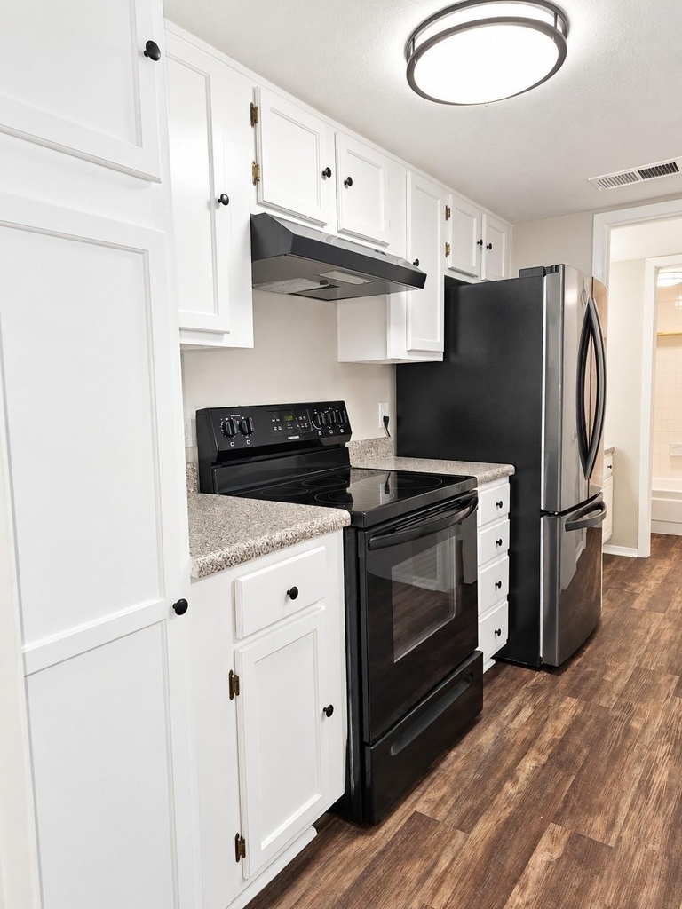 4653 Country Creek Drive - Photo 4