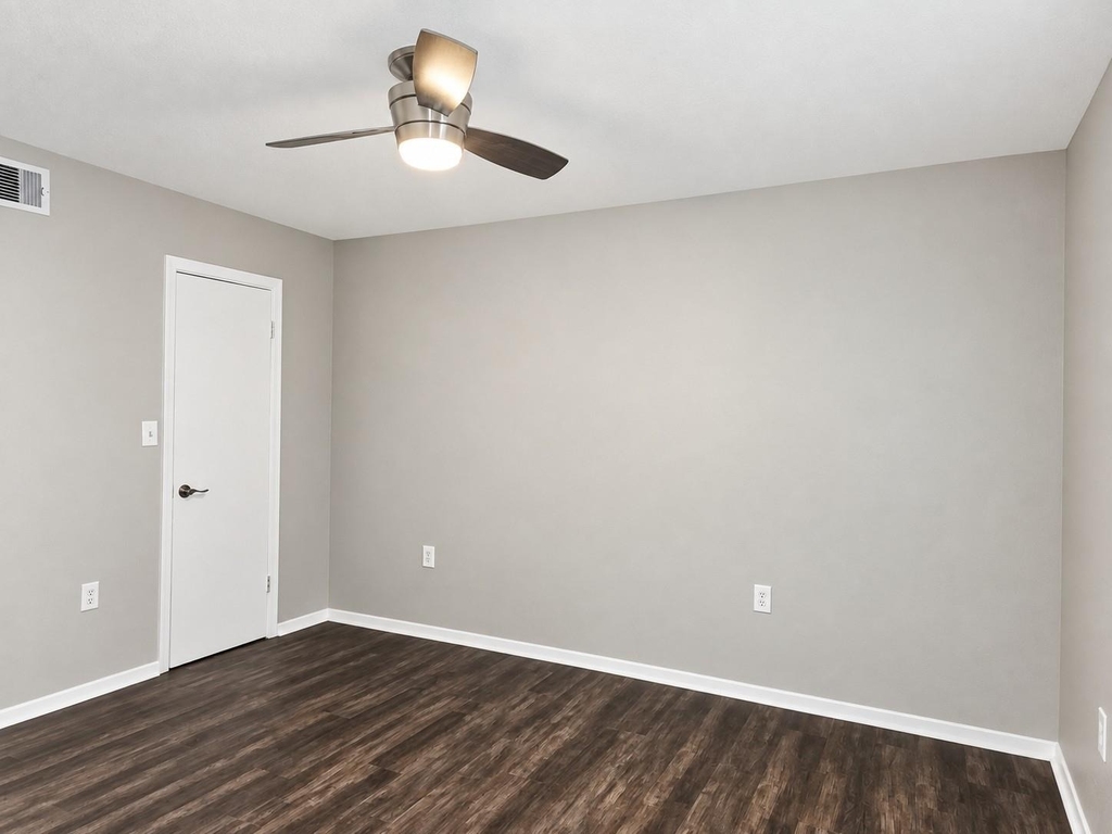 4653 Country Creek Drive - Photo 13