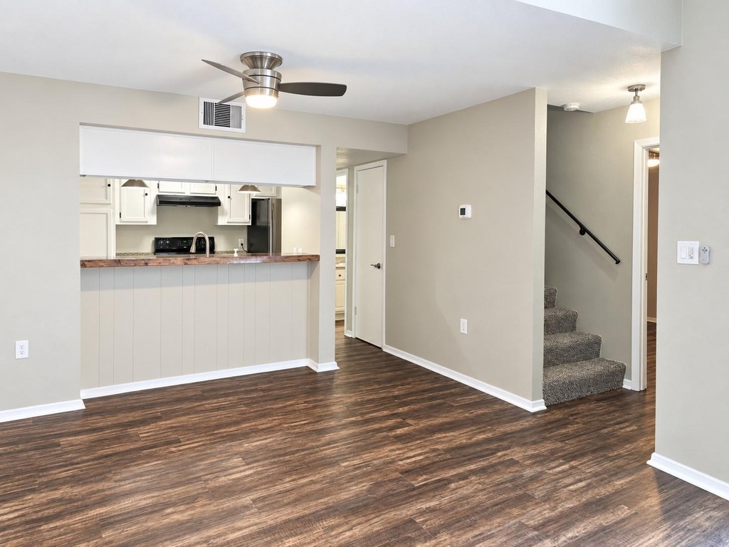 4653 Country Creek Drive - Photo 10