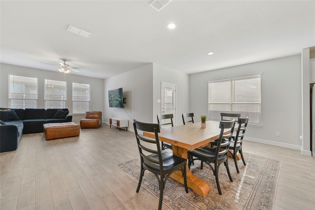 821 Shepperton Way - Photo 20