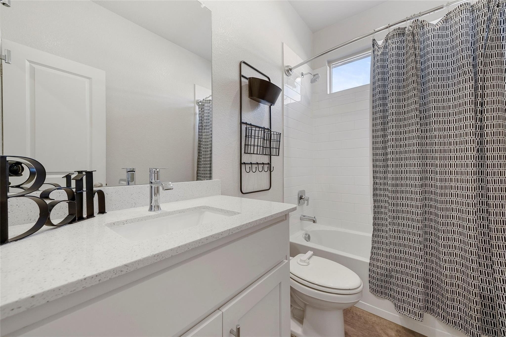 821 Shepperton Way - Photo 3