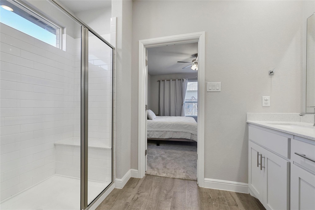 821 Shepperton Way - Photo 9